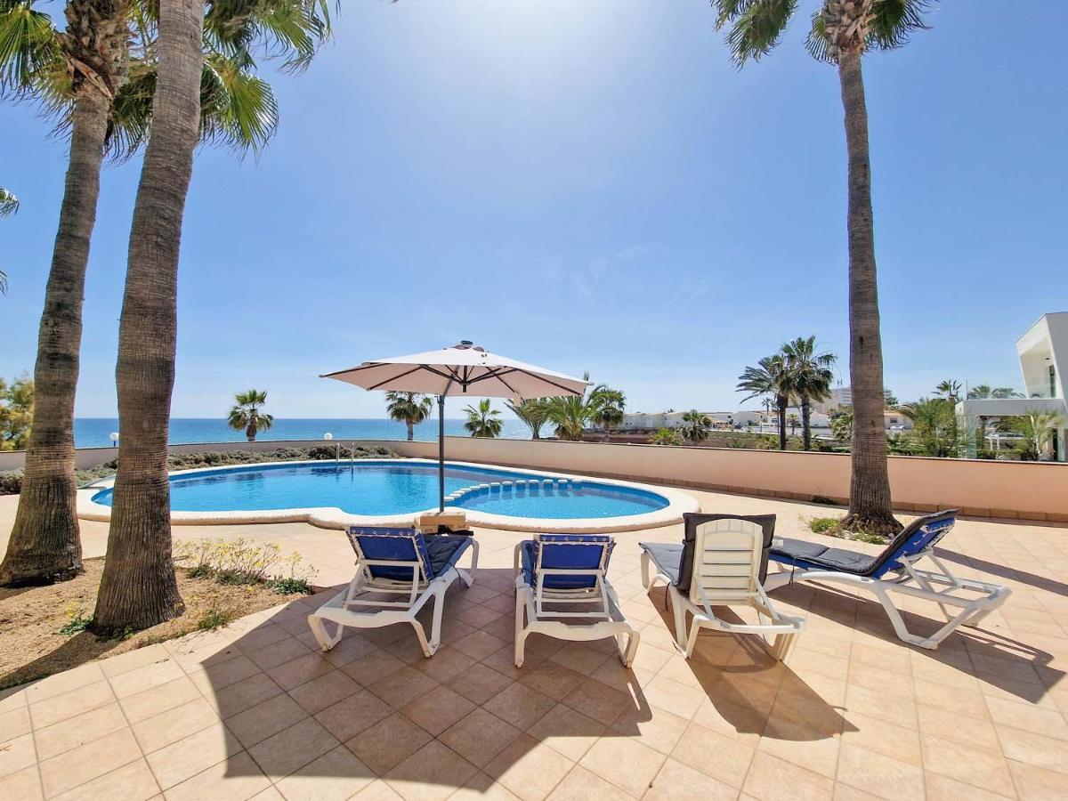 Frontline Beach Villa Playa Flamenca Orihuela Exterior photo
