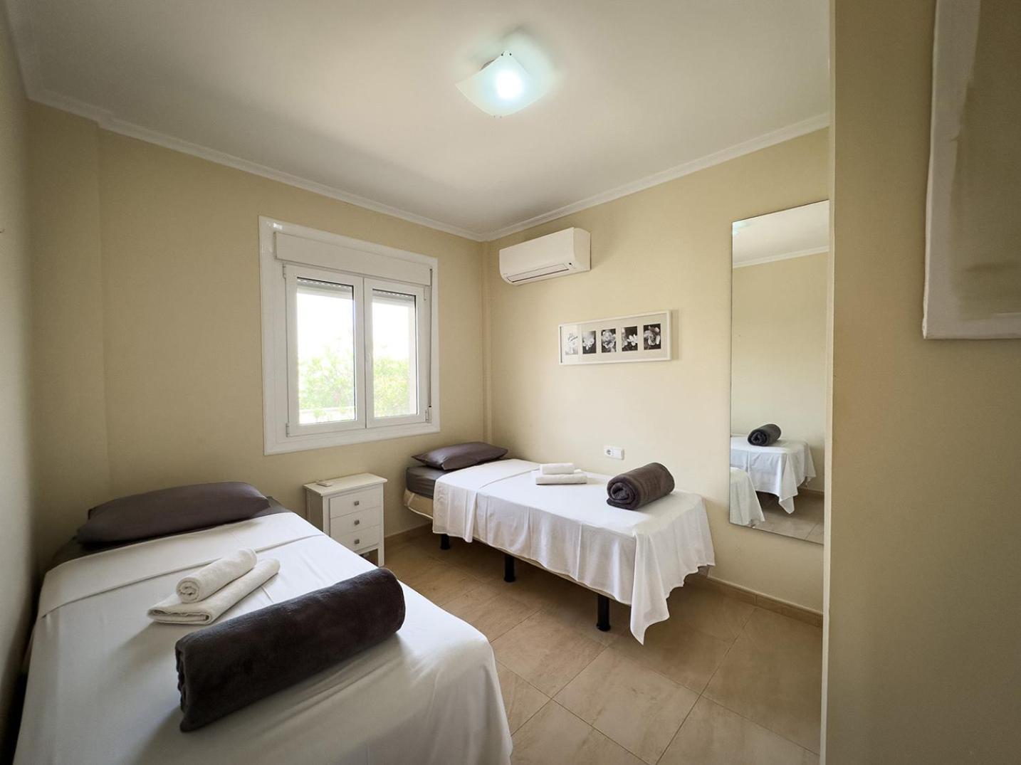 Frontline Beach Villa Playa Flamenca Orihuela Exterior photo