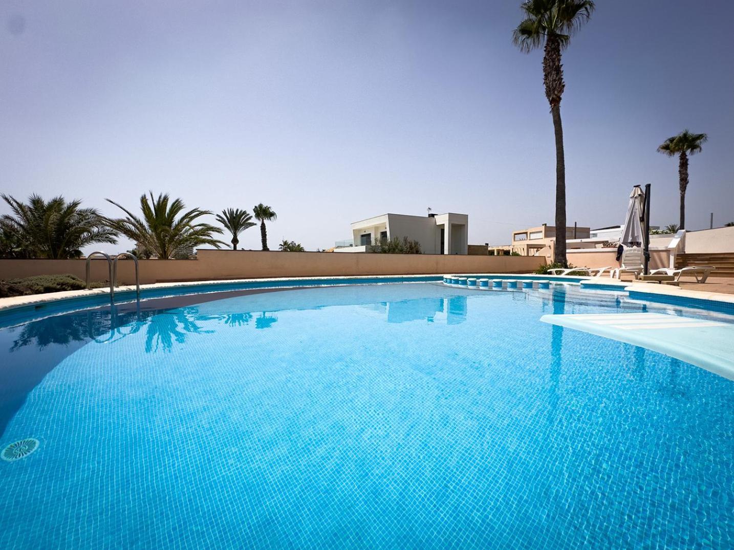 Frontline Beach Villa Playa Flamenca Orihuela Exterior photo